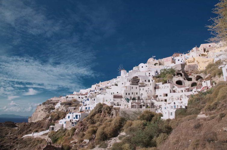 Santorini Holiday Transfers / Santorini Transfers: Get from Santorini Athinios Port to your hotel Santorini Transfers: Get from Santorini Athinios Port to your hotel - Santorini Holiday Transfers